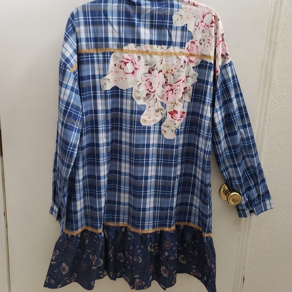 Button Down Shirt - Picture 2 of 4